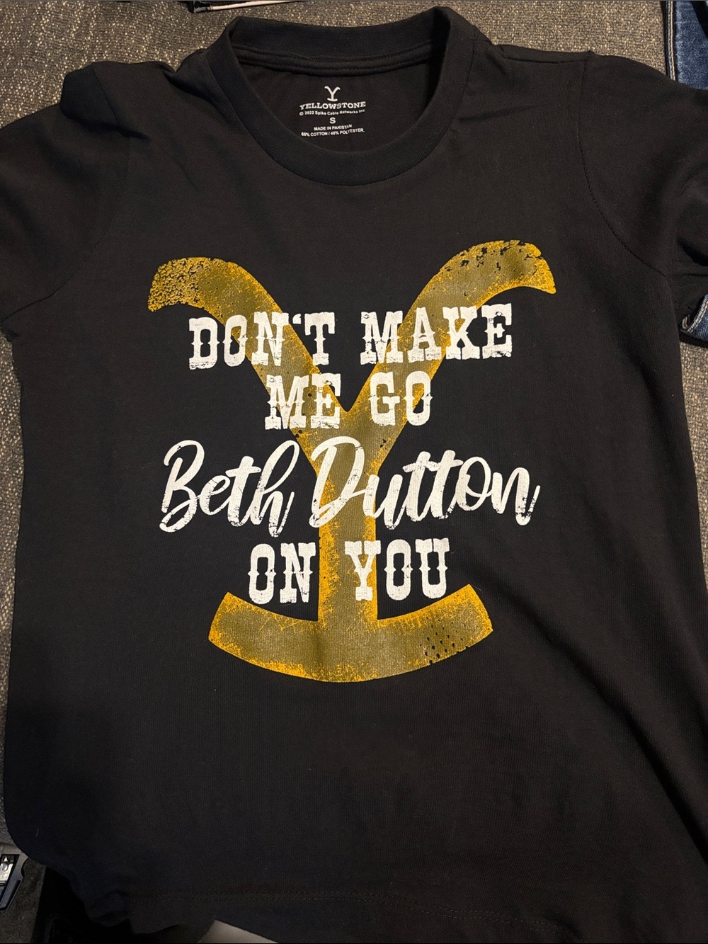 Yellowstone Beth Dutton Graphic Tee - Black